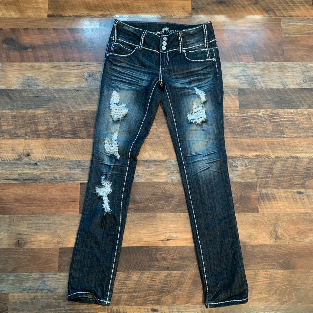 Almost famous skinny jeans size 7